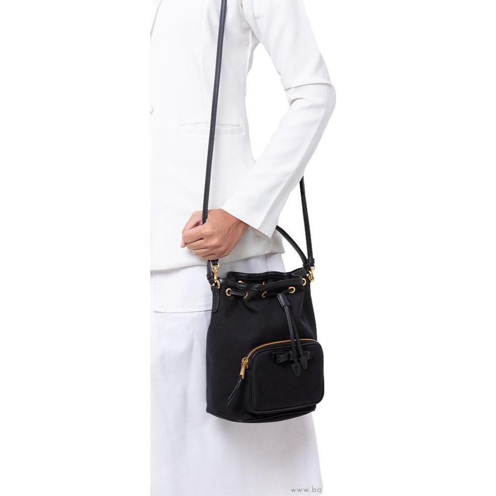 Bag Prada Black in Synthetic - 24727088