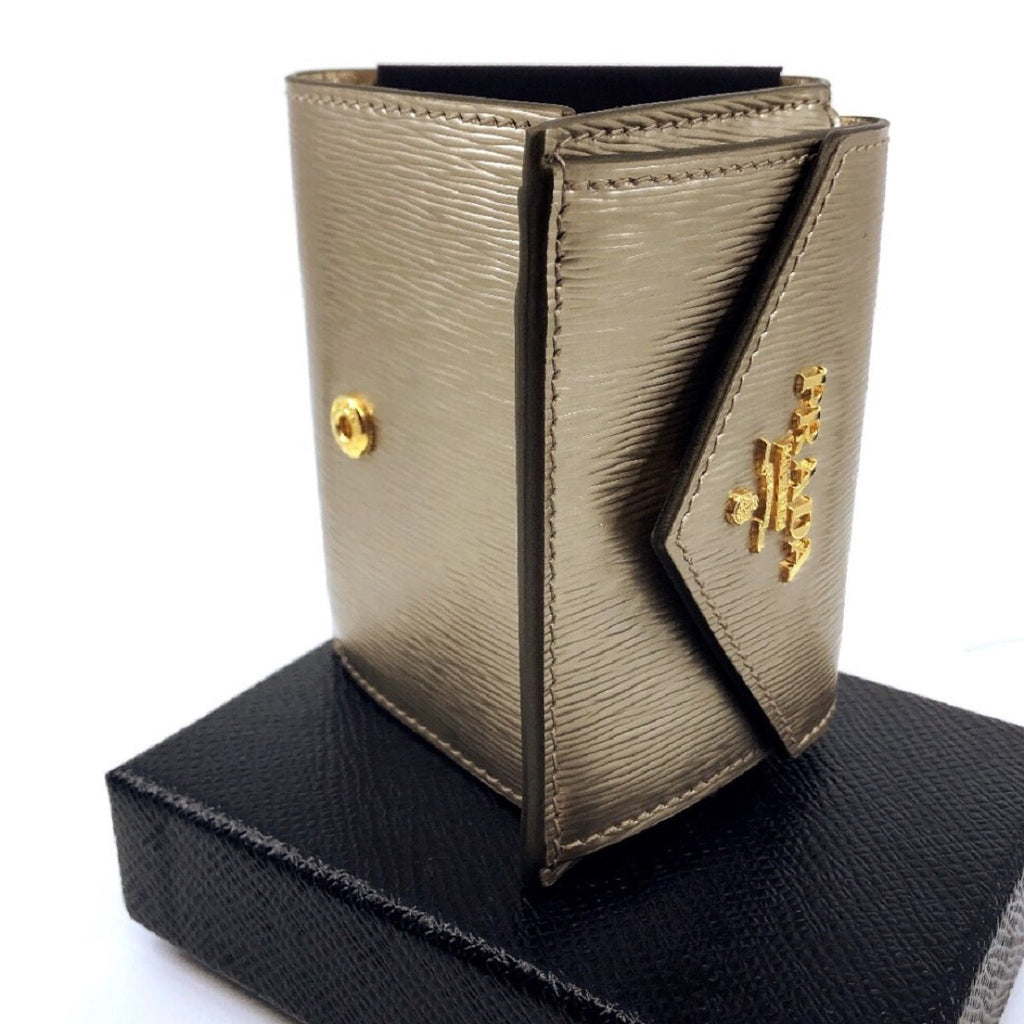 Prada Cipria Metallic Gold Vitello Move Leather Wallet 1MH021 – Queen ...