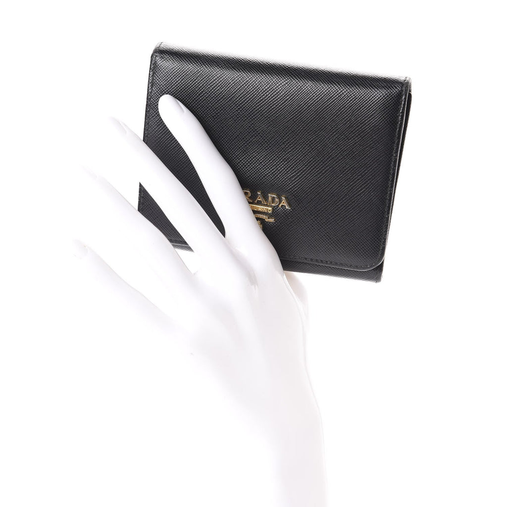 Prada Small black wallet in Saffiano